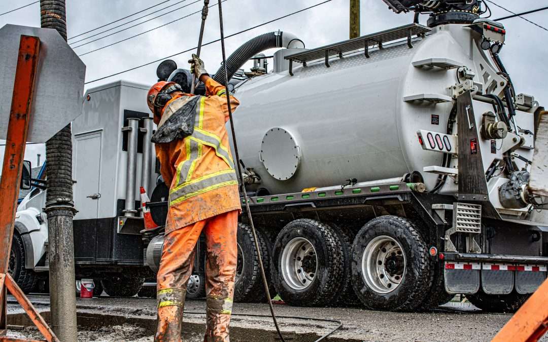 What is the Difference Between Hydro-Vac & Traditional Excavation?